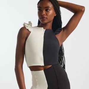 NWT port de bras‎ MILA TOP BICOLOR black white medium workout tank